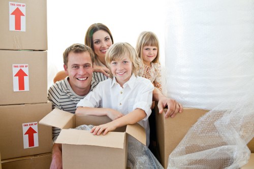Residential and commercial packing support in Colliers Wood