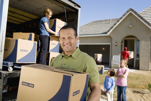 Local man and van supporting office relocation in Colliers Wood